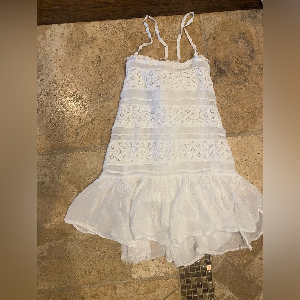 Super cute white free people dress!!